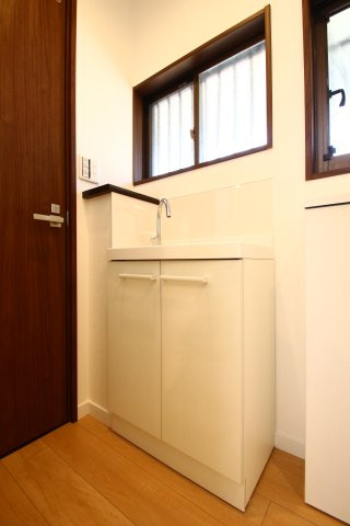 【内装】 | アウローラ | シューズボックスの上部が手洗い場になっています♪