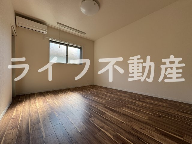 エムフラット衣摺Ⅰの洋室|ゆったりした洋室です