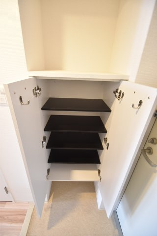 大阪市城東区蒲生１丁目の賃貸マンションの玄関