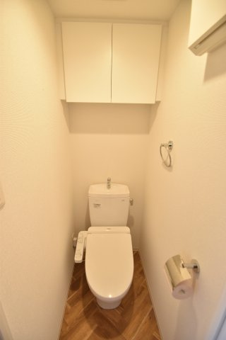 大阪市城東区蒲生１丁目の賃貸マンションのトイレ