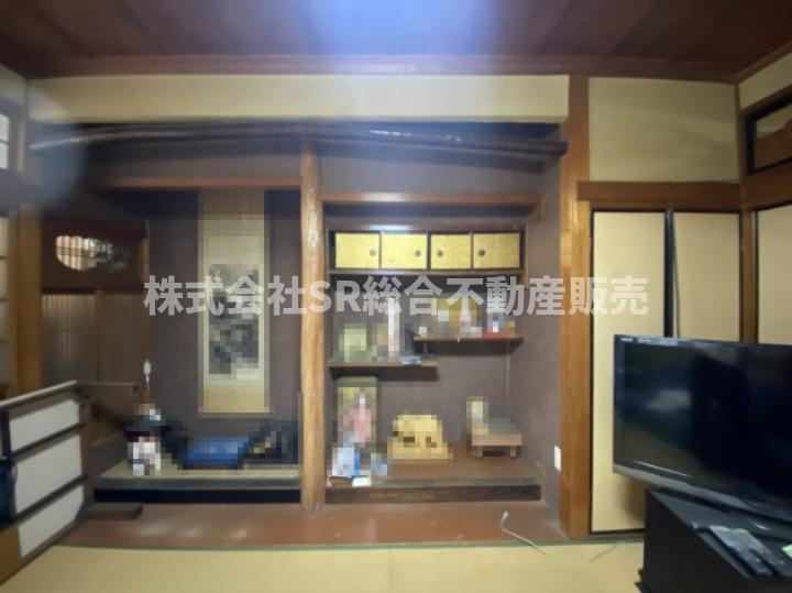 加納2丁目中古戸建の和室|和室らしい床の間があります！お好きな物を飾れます。
