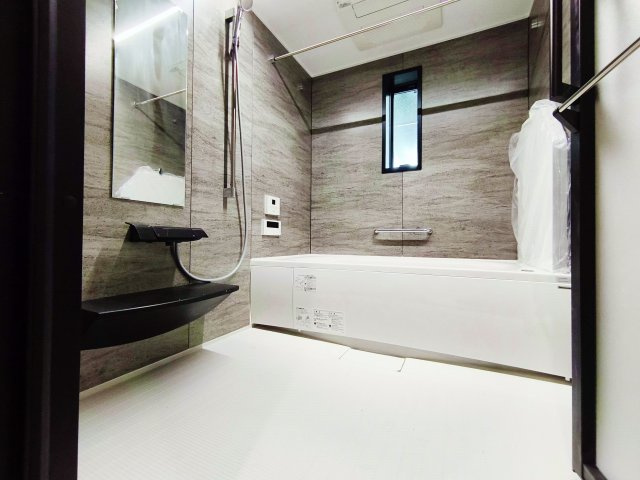 品川区大崎4丁目 限定1棟のトイレ|3階トイレ
トイレは1階と3階それぞれに設置しているので忙しい朝にも便利です