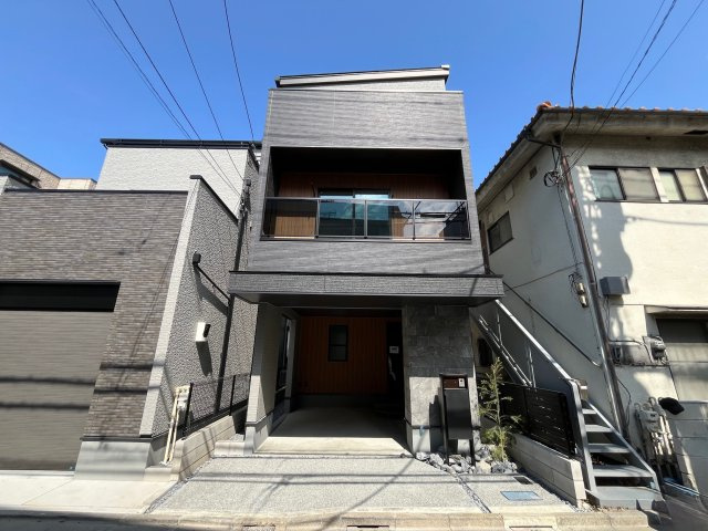 品川区大崎4丁目 限定1棟の外観|美しくスタイリッシュな外観×高機能な仕様設備
―「大崎」駅徒歩10分♪　LDK21帖超