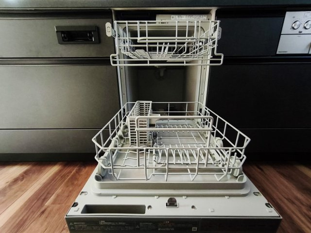 品川区大崎4丁目 限定1棟の独立洗面台|ガスのチカラで洗濯物を短時間で乾燥できます
家事の負担を減らして、毎日の暮らしの質を高めます 