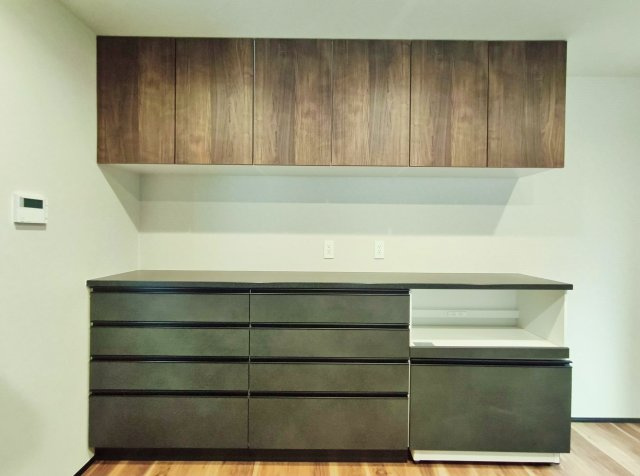 品川区大崎4丁目 限定1棟のバルコニー|3階バルコニーからの眺望
南西側に面した2面バルコニーを設置
毎日のお洗濯物も快適に干せます