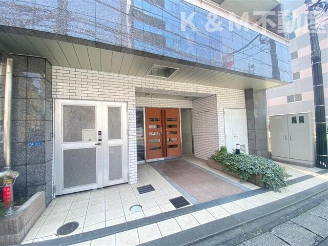 ヴランドール柏中央のエントランス|建物の内部です