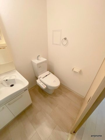 フィオレ立売堀　仲介手数料無料のトイレ