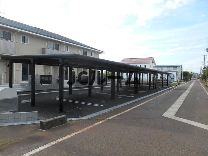 ル グランデ 東城の駐車場
