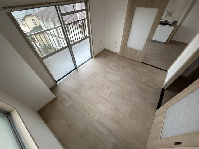 シャトレ北川の洋室