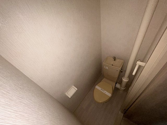 シャトレ北川のトイレ