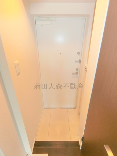 コンシェリア久が原の玄関