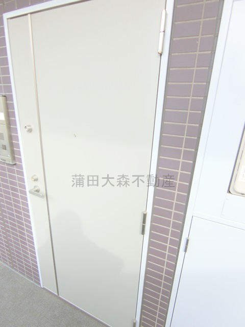 コンシェリア久が原の玄関