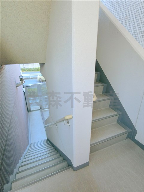 コンシェリア久が原のその他共用部分|共用階段