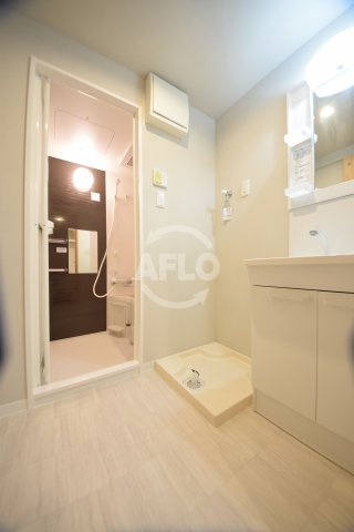 YOSHITOMI天下茶屋の洗面所|YOSHITOMI天下茶屋　洗面脱衣所