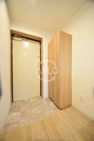 YOSHITOMI天下茶屋の玄関|YOSHITOMI天下茶屋　玄関