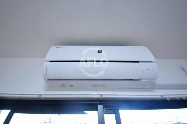 YOSHITOMI天下茶屋の設備|YOSHITOMI天下茶屋　エアコン