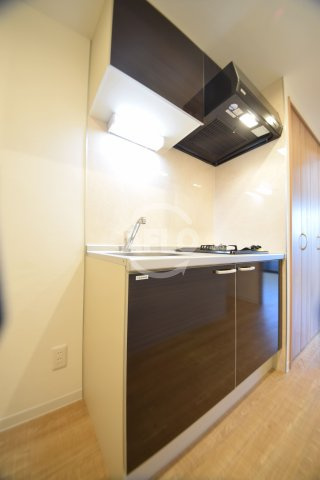 YOSHITOMI天下茶屋のキッチン|YOSHITOMI天下茶屋　キッチン