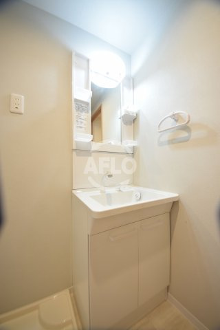 YOSHITOMI天下茶屋の独立洗面台|YOSHITOMI天下茶屋　独立洗面台