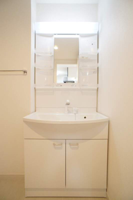 【洗面所】 | リブリ・アヴェンタドール | コンパクトで使いやすい洗面所