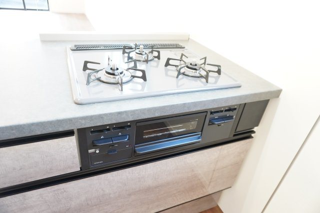 越谷市大沢 新築分譲住宅のキッチン