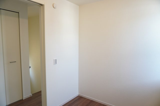 越谷市大沢 新築分譲住宅の洋室