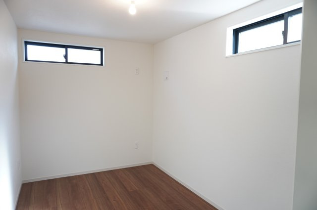 越谷市大沢 新築分譲住宅のその他|納戸 5帖