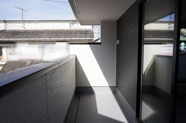 越谷市大沢 新築分譲住宅のバルコニー