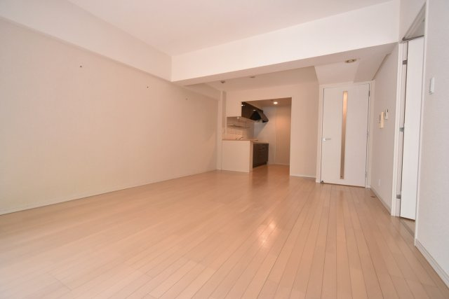 シャルム甲子園口の居間・リビング