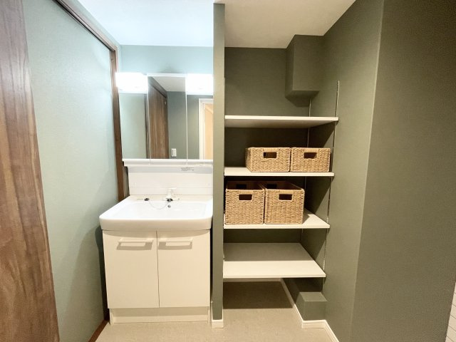 室町スカイハイツの独立洗面台