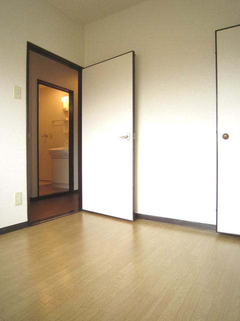 エトワール長岡京の洋室