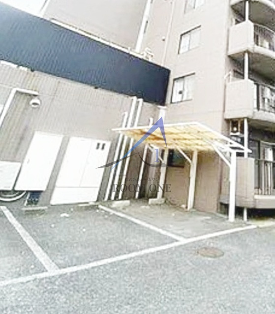 ブルームライフ横浜生麦の駐車場|駐車場です。