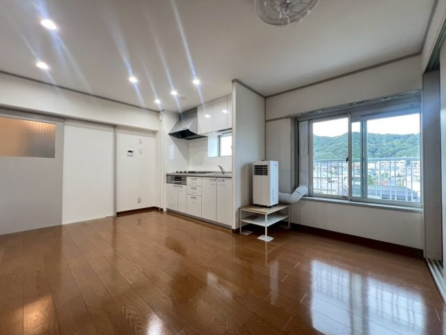 高倉台2団地11号棟の居間・リビング