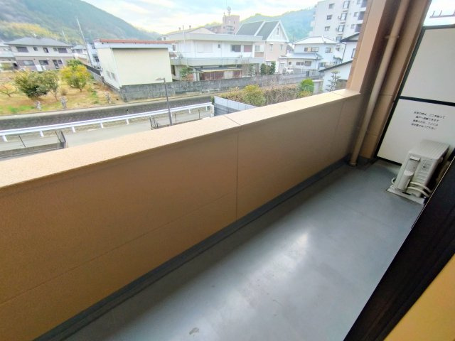 【バルコニー】 | シャルマンコート
