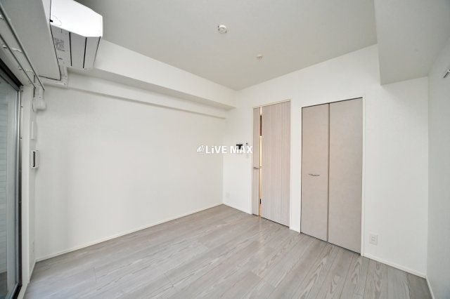 【居間・リビング】エンクレスト大手門GLOW 