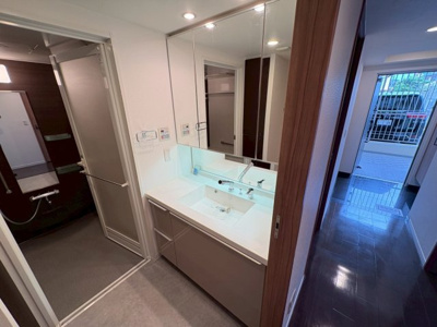 【独立洗面台】 | サンメゾン豊中末広町ELDO