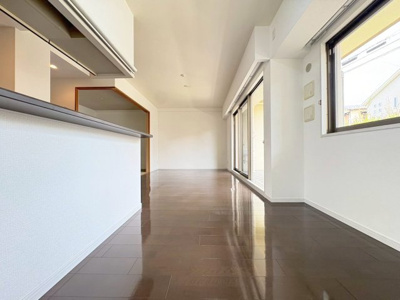 【居間・リビング】 | サンメゾン豊中末広町ELDO