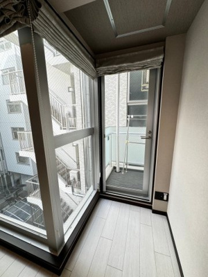 【洋室】 | サンネクテール天満橋