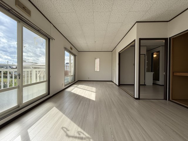 ラプラーニュ参番館の洋室