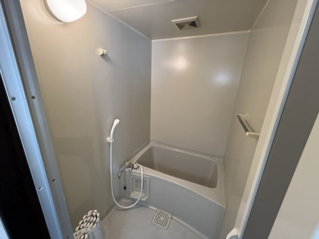 ラプラーニュ参番館の浴室