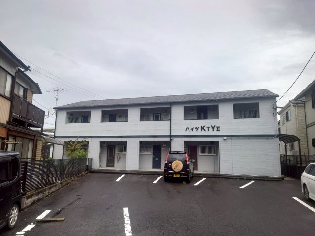 ハイツKTYⅡの駐車場
