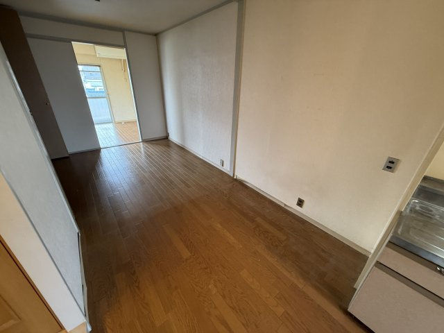 冨士メイトマンションの居間・リビング