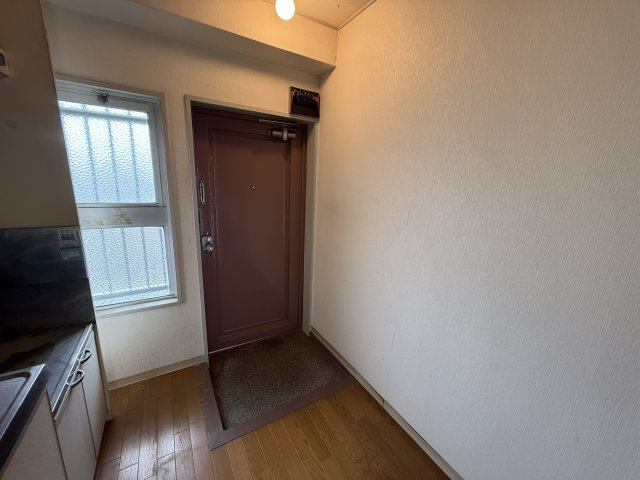 冨士メイトマンションの玄関