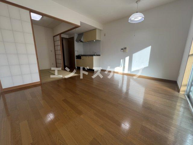 高砂ハイツ高崎東口の居間・リビング|高崎、前橋、伊勢崎エリアのお部屋探しはエンドスケープまで！お客様の理想お聞かせ下さい♪