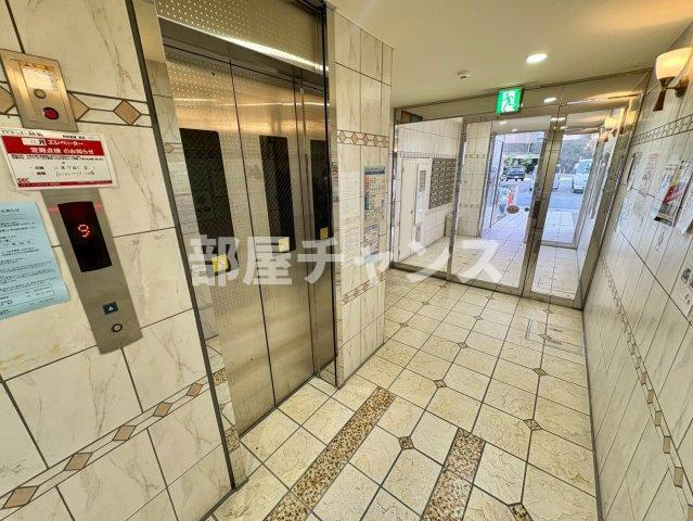 アビタシオン鶴舞のロビー