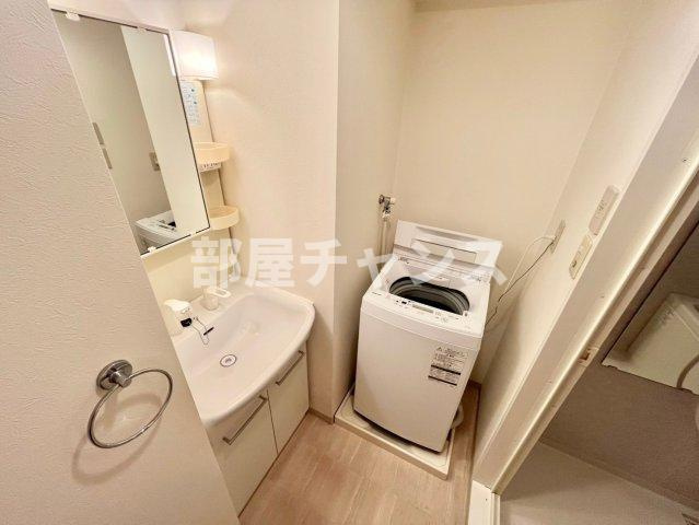 LiVEMAX　MOONの独立洗面台