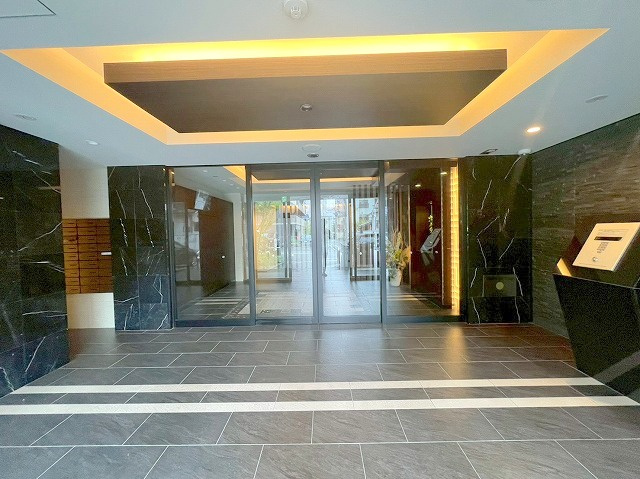 PHOENIX新大阪のロビー