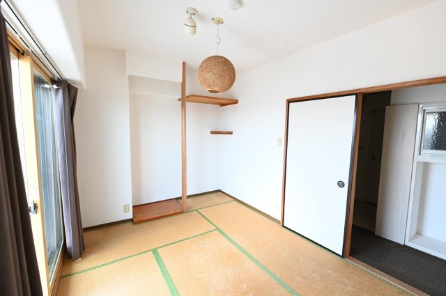 藤代スカイハイツB棟　の和室
