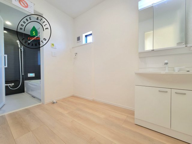 合志市栄第5-2棟(1号棟)の脱衣所|脱衣所、洗面所は小さなプライベートスペース。歯磨き、洗顔と毎日施す個人空間。