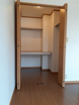 【収納】 | グラン　ヴェルジェＤ | たっぷりとした収納スペースです