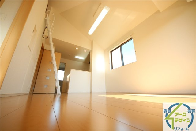 クレモンティーヌ　Cの居間・リビング|※類似部屋